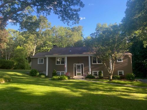 20 Cherry Blossom Ln, Coventry, RI 02816-6639