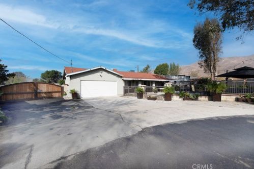 3911 Dalley Way, Riverside CA  92509-2707 exterior