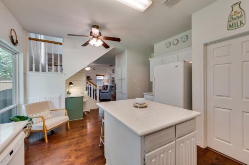 6856 Rolling Rdg Dr, Fort Worth TX  76182-7020 exterior