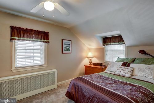 1321 Cheves Pl, Lancaster PA  17603-4943 exterior