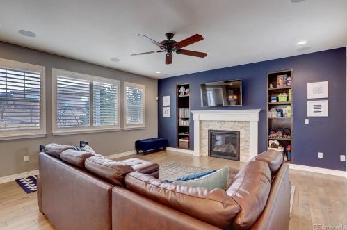 27270 Lakeview Dr, Aurora CO 80016-2514 exterior