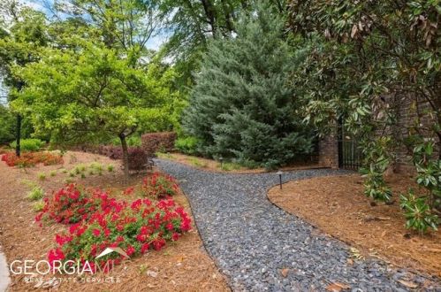 1074 Abington Ct, Atlanta GA  30319 exterior
