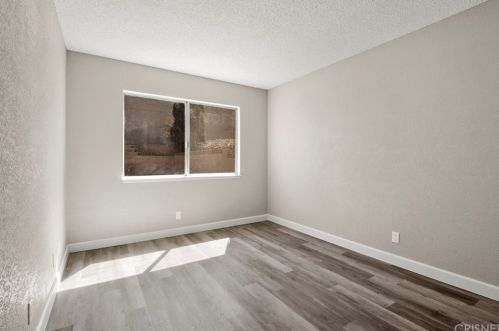 824 Pondera St, Lancaster CA  93535-3204 exterior