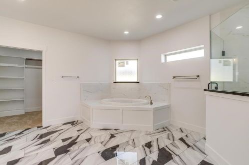 209 Lochness Ln, Fort Worth TX  76126-3212 exterior