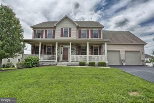 226 Pne Crk Dr, Carlisle PA  17013-9611 exterior