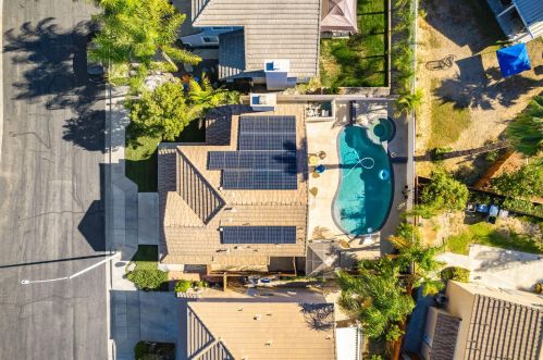 7607 Canberra Way, Riverside CA  92508-6067 exterior