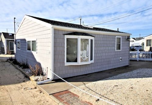 102 Crane Way, Lavallette, NJ 08735-1211
