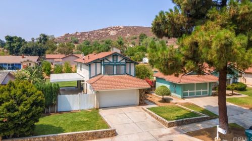 5370 Dunlop Dr, Riverside, CA 92505-2413
