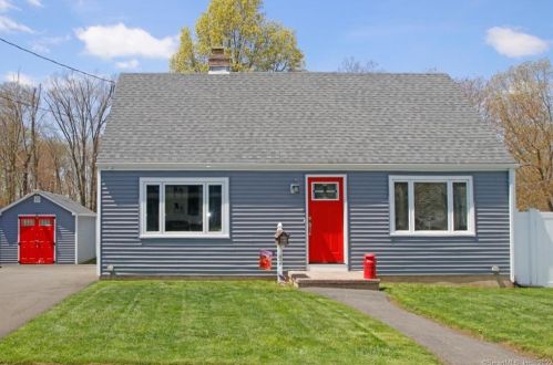 82 Tremper Dr, Wallingford, CT 06492-4837