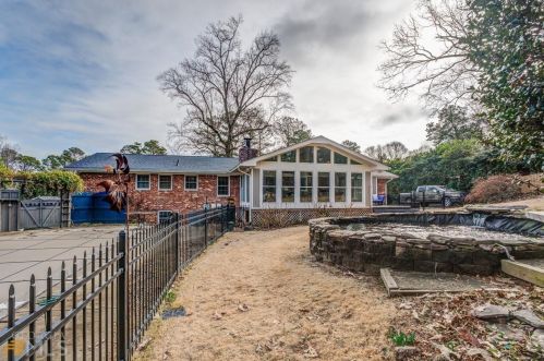 1250 Pine Knoll Ln, Conyers GA  30013-1246 exterior