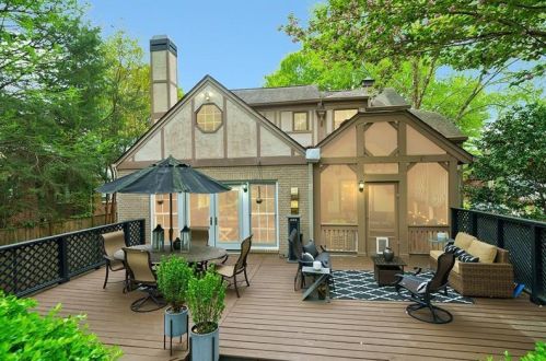 676 Cumberland Cir, Atlanta, GA 30306-3274