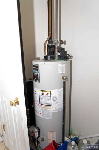 66 3 St, Paterson NJ 07522-1845 exterior