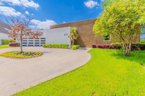 2171 Hogan Dr, Irving TX  75038-5938 exterior