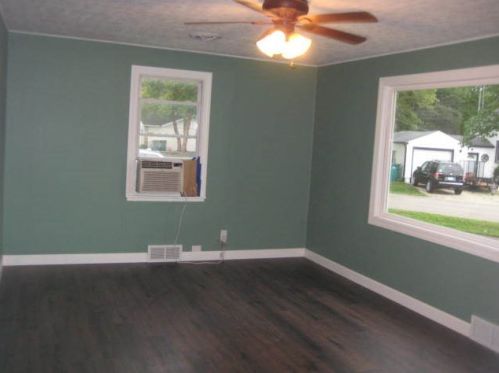 649 Outer Dr, Lorenzo, IL 60481-1063