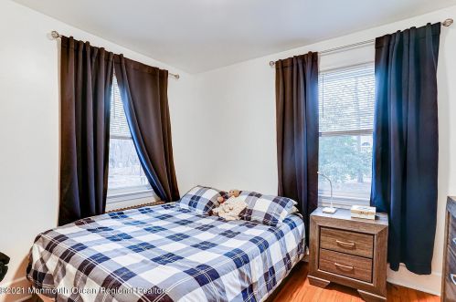 240 Wall St, Tinton Falls NJ 07724-2419 exterior