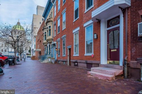 217 State St, Harrisburg, PA 17101-1134