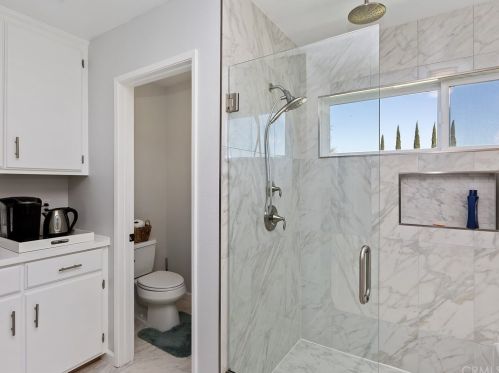 6718 Rycroft Dr, Riverside CA  92506-5315 exterior