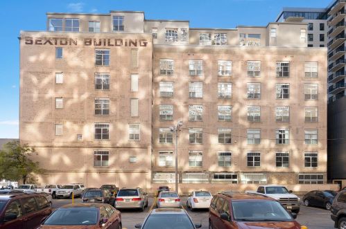 521 7th St, Minneapolis, MN 55415-1614