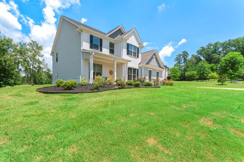 6801 Louis Dr, Locust Grove, GA 30248-7108