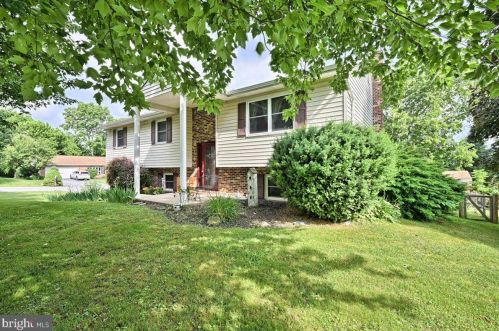 1 Gary Dr, Lancaster, PA 17602-1364