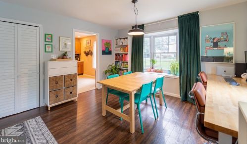 68 Cheverny Ct, Trenton NJ  08619-4716 exterior