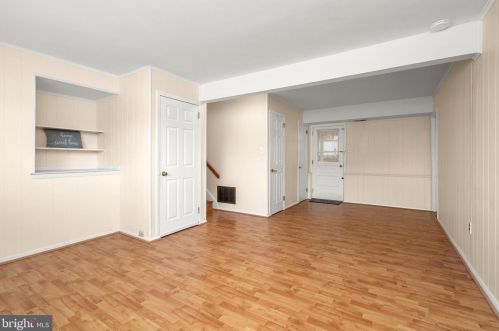 46 Copperfield Dr, Trenton NJ  08610-2031 exterior