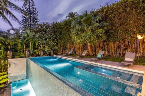 4292 Kahala Ave, Honolulu HI  96816-4822 exterior