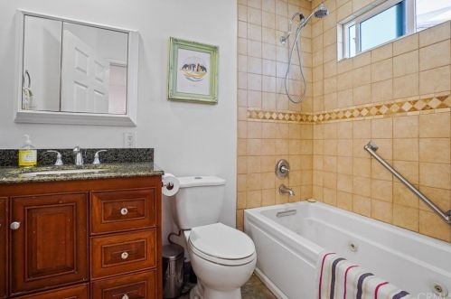 1400 Adams St, Glendale CA 91205-1370 exterior