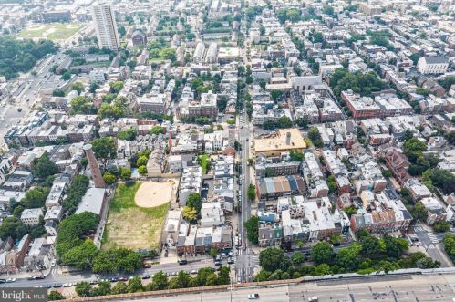 854 Front St, Philadelphia PA 19147-4341 exterior