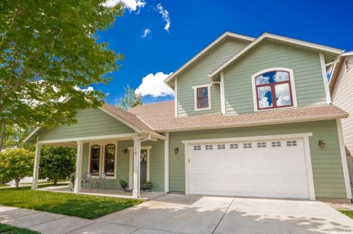 10 Robert Lee Pl, Chico, CA 95926-3198
