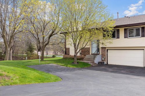 933 Heritage Ct, Saint Paul MN  55127-3661 exterior