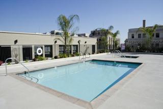 315 5th St, Los Angeles CA  90013-1997 exterior