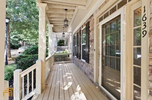 1639 Habershal Rd, Atlanta GA  30318-4042 exterior