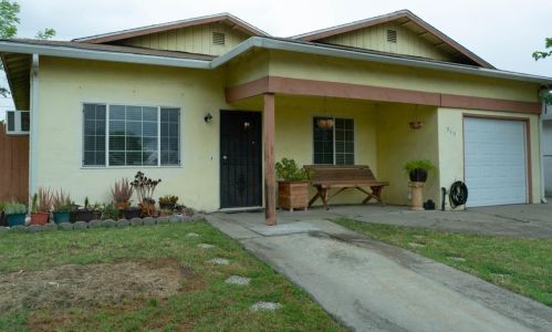 515 5th St, Stockton, CA 95206-1932