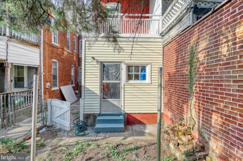 316 Hawthorne St, York PA  17404-3125 exterior