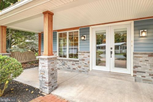 740 Bairs Rd, York, PA 17408-8921
