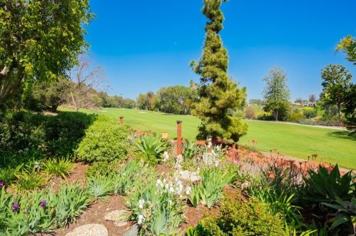 8224 Pinositas Rd, Whittier, CA 90605-1330