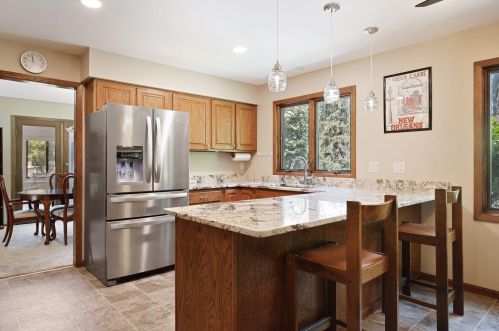 113 Hidden Meadow Rd, Saint Paul MN  55124-9743 exterior