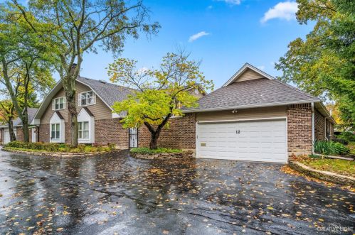 12 Rumford On Asbury, Rolling Meadows, IL 60008-2321