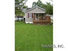 520 Oak St, Millstadt, IL 62260-1434