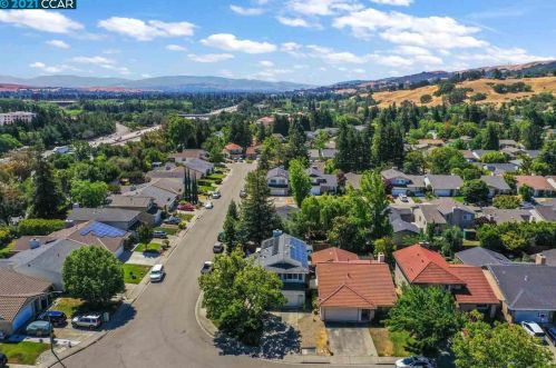 125 Valdivia Cir, San Ramon, CA 94583-2227