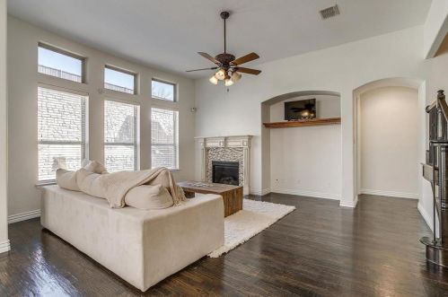 7401 Brightwater Rd, Fort Worth TX  76132-4325 exterior