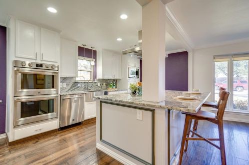 3817 Westminster Dr, Carrollton TX 75007-2465 exterior