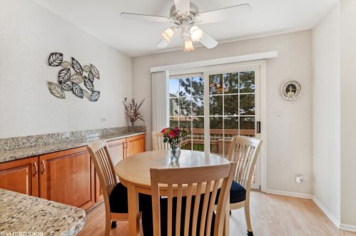 892 Fountain Vw Dr, Bannockburn IL  60015-4847 exterior