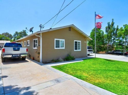 9218 Fairlawn St, Santee, CA 92071-3215