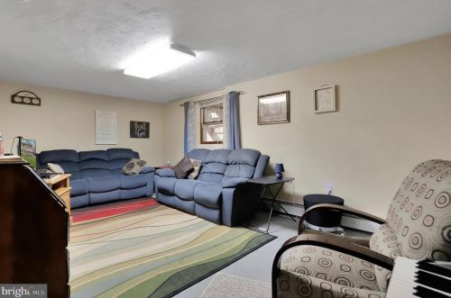 60 Baugher Dr, Hanover PA 17331-4004 exterior