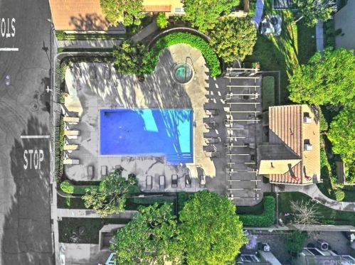 571 Glenhurst Dr, Anaheim CA  92808-1927 exterior