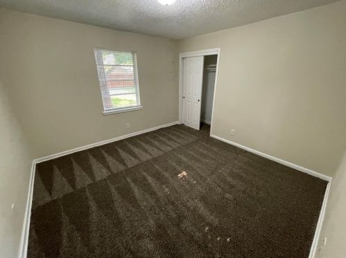 3800 Knox St, Fort Worth TX  76119-4819 exterior