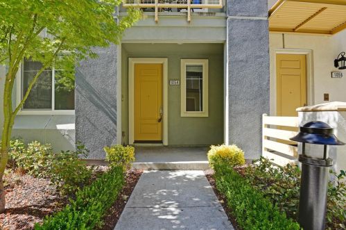 1054 Doheny Ter, Sunnyvale, CA 94085-3943