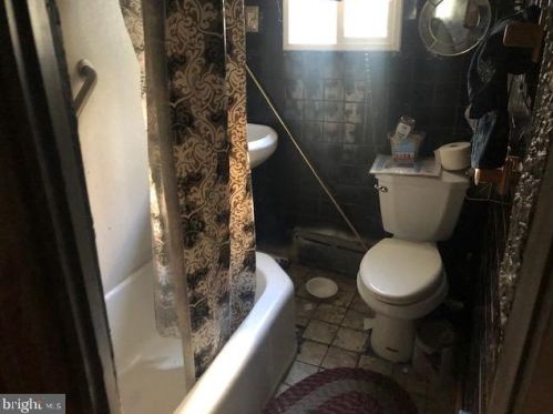 937 Jackson St, Philadelphia PA  19148-3120 exterior